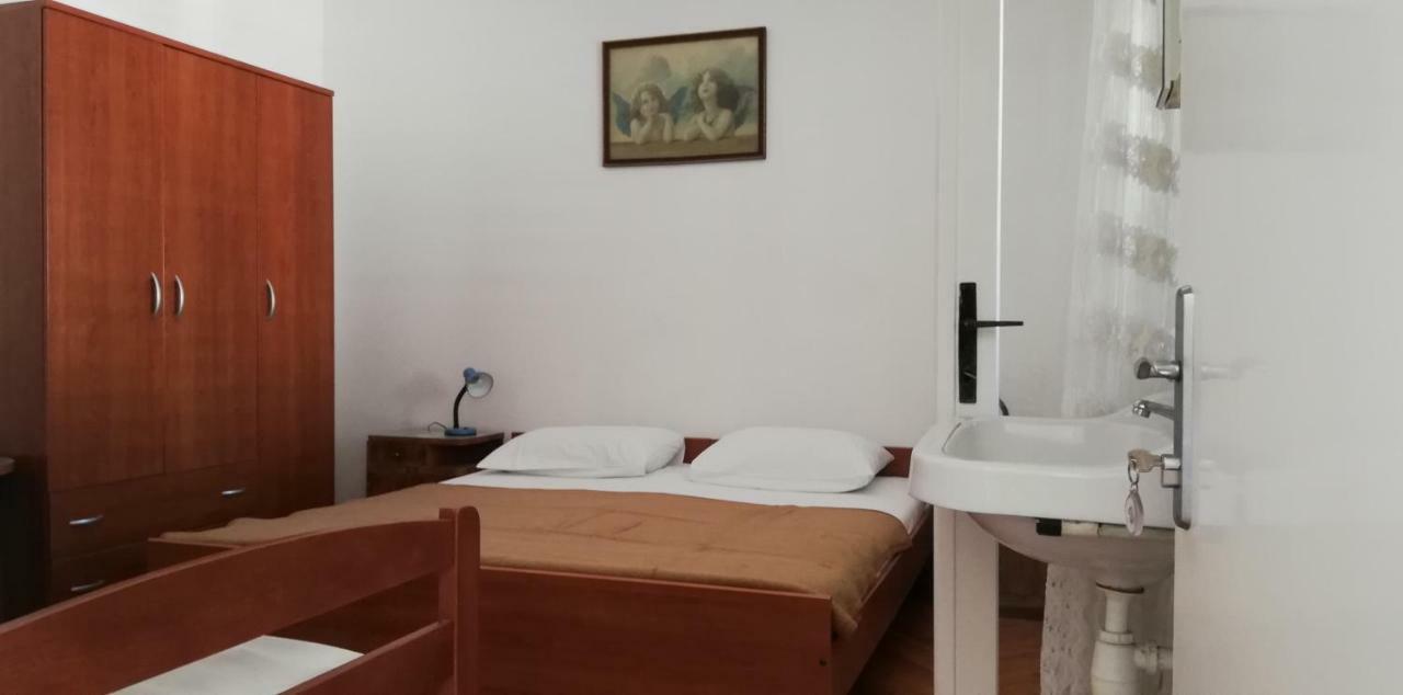Marina Apartment End Rooms Vela Luka Eksteriør billede